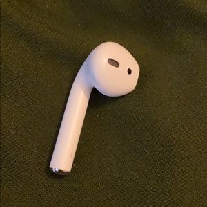 Left 1st Gen Airpods
